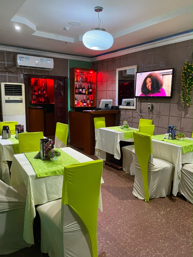 Dinning 01